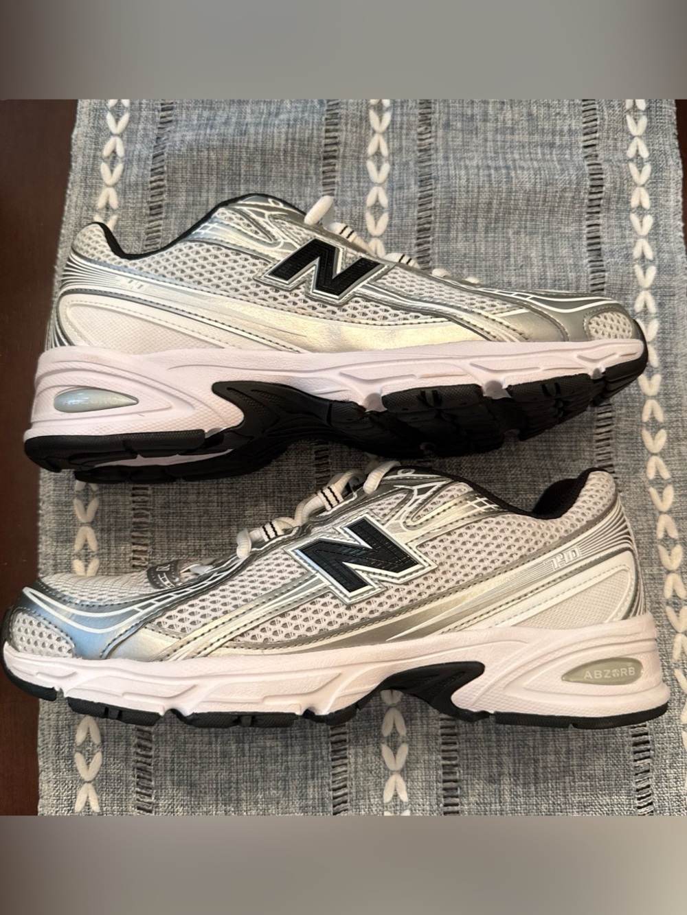 MISMATCHED BRAND NEW Size 7.5R 8L NB 740 Women's Silver White and Black